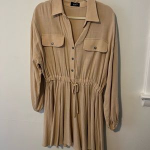 Vici tan dress with sinched waist